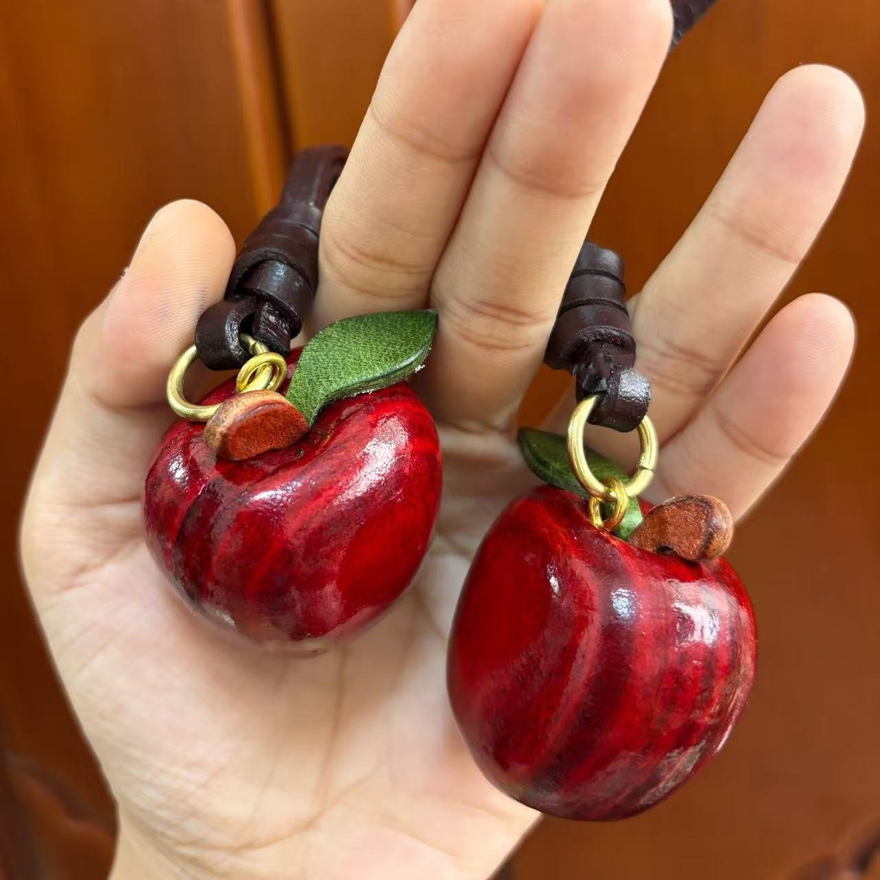 thickened cowhide hand polished apple bag pendant keychain charm bag pet backpack accessories fruit and vegetable key accessories thickened cowhide hand polished apple bag pendant keychain charm bag pet backpack accessories fruit and vegetable key accessories