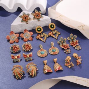 palace style floral vintage niche new stylish stud earrings with color accents and high end design are versatile earrings