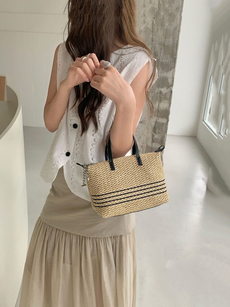 vacation style grass woven hand carried small tote bag for women, 2026 new seaside beach woven bag, cowhide crossbody dumpling bag vacation style grass woven hand carried small tote bag for women, 2026 new seaside beach woven bag, cowhide crossbody dumpling bag
