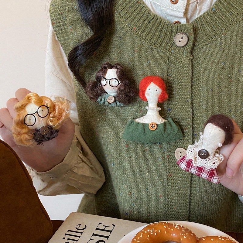 cartoon fabric brooch, plush cute, forest style, niche literary freckled curly hair girls' bag pendant, pin accessory cartoon fabric brooch, plush cute, forest style, niche literary freckled curly hair girls' bag pendant, pin accessory
