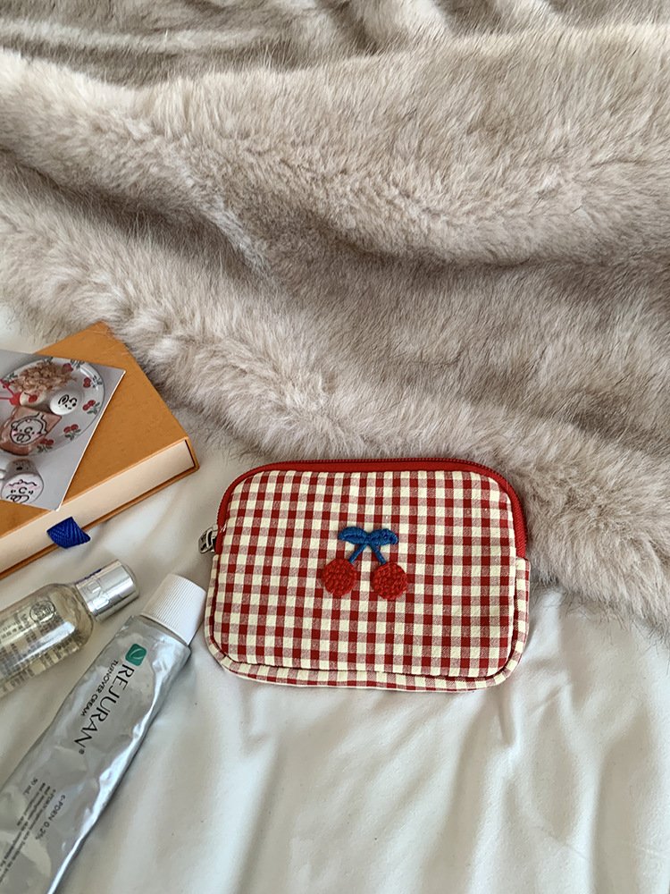 cross border source: cherry portable outing makeup bag, red plaid storage bag, card bag, large capacity makeup coin purse cross border source: cherry portable outing makeup bag, red plaid storage bag, card bag, large capacity makeup coin purse