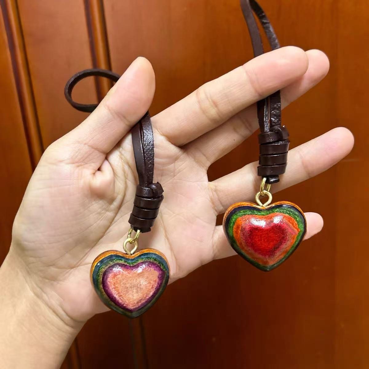 ultra thick pure hand polished genuine leather heart shaped cowhide peach heart sweater chain, car rearview mirror peach heart pendant, moon ornament ultra thick pure hand polished genuine leather heart shaped cowhide peach heart sweater chain, car rearview mirror peach heart pendant, moon ornament