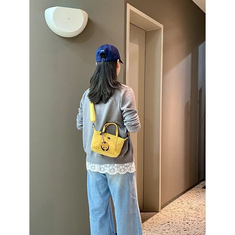 mini tote bag 2025 new fashionable versatile small bag nylon lightweight single shoulder hand carried crossbody bag manufacturer mini tote bag 2025 new fashionable versatile small bag nylon lightweight single shoulder hand carried crossbody bag manufacturer