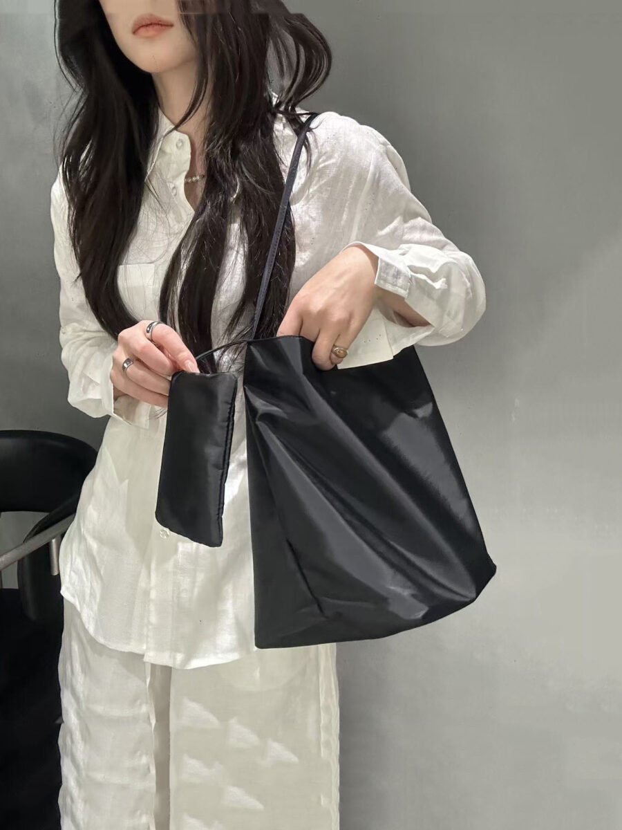 korean niche red nylon tote bag for women, casual lightweight canvas bag, relaxed and large capacity single shoulder bucket bag korean niche red nylon tote bag for women, casual lightweight canvas bag, relaxed and large capacity single shoulder bucket bag