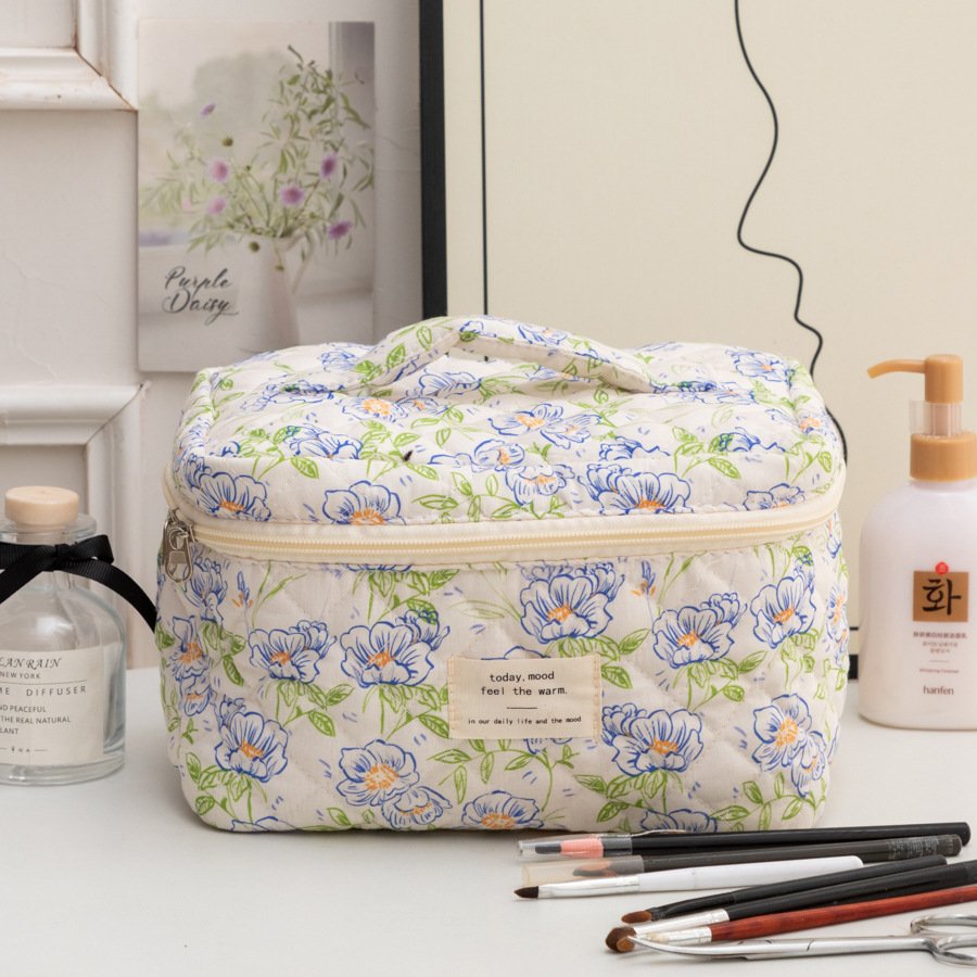 portable large capacity makeup bag with small floral storage, portable quilted cute flower ins storage bag portable large capacity makeup bag with small floral storage, portable quilted cute flower ins storage bag
