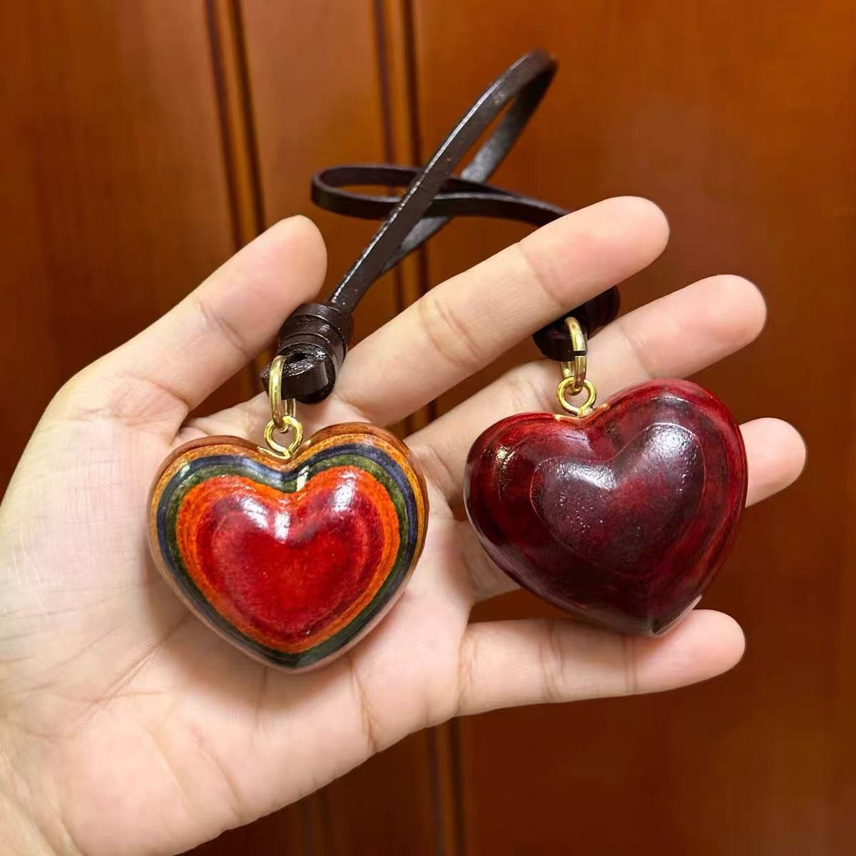 ultra thick pure hand polished genuine leather heart shaped cowhide peach heart sweater chain, car rearview mirror peach heart pendant, moon ornament ultra thick pure hand polished genuine leather heart shaped cowhide peach heart sweater chain, car rearview mirror peach heart pendant, moon ornament