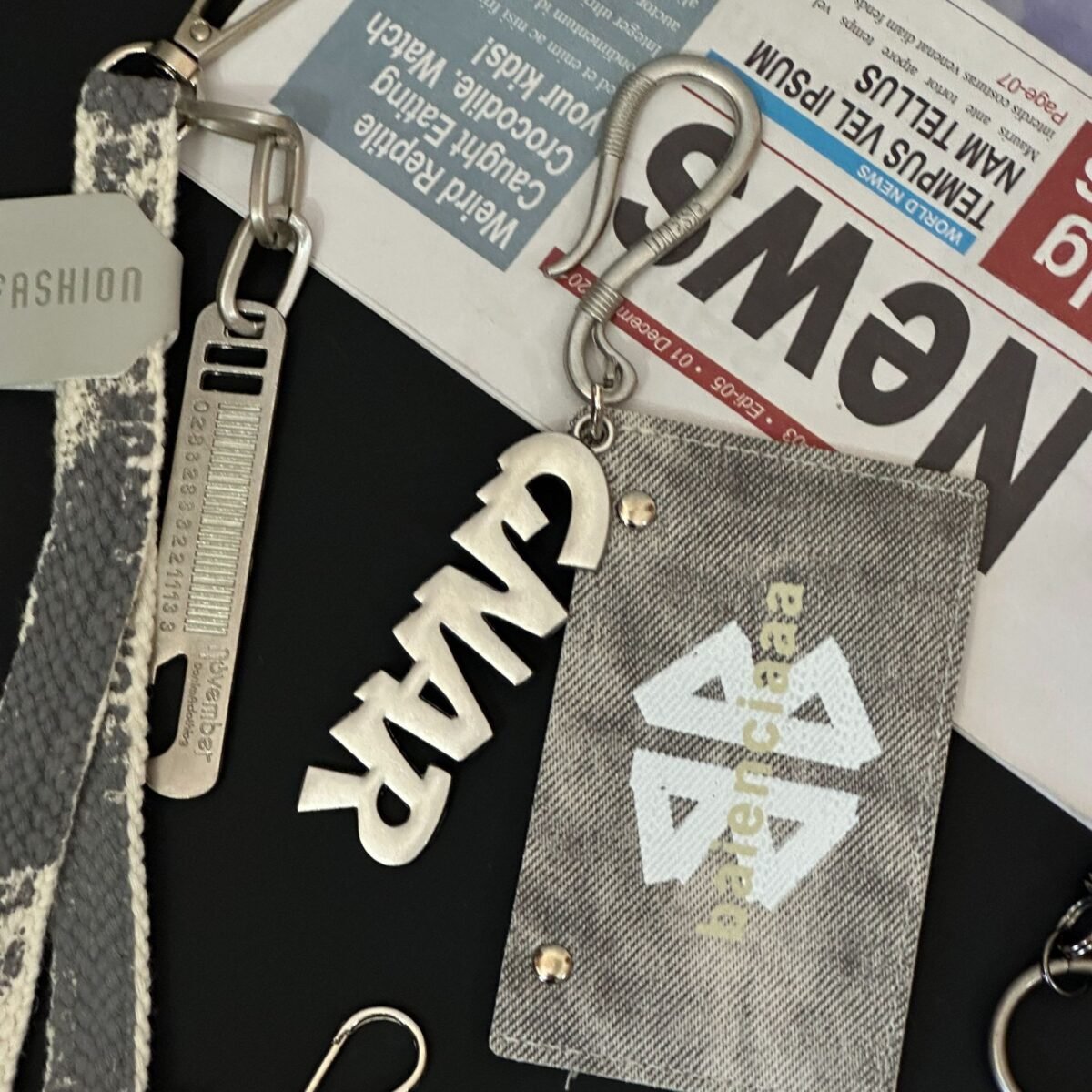 new fashionable commuter bag hanging accessories, ins keychain pendants, english decorations, handmade hanging strings new fashionable commuter bag hanging accessories, ins keychain pendants, english decorations, handmade hanging strings