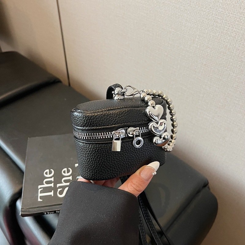 2025 mini headphone bag atmosphere halterneck small bag fashionable bag hanging korean coin purse lipstick bag crossbody bag 2025 mini headphone bag atmosphere halterneck small bag fashionable bag hanging korean coin purse lipstick bag crossbody bag